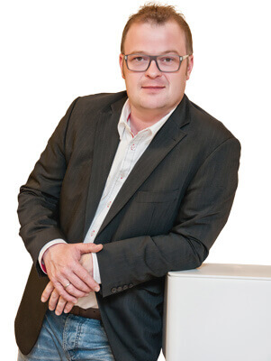 Andreas Gerdes, Augenoptikermeister